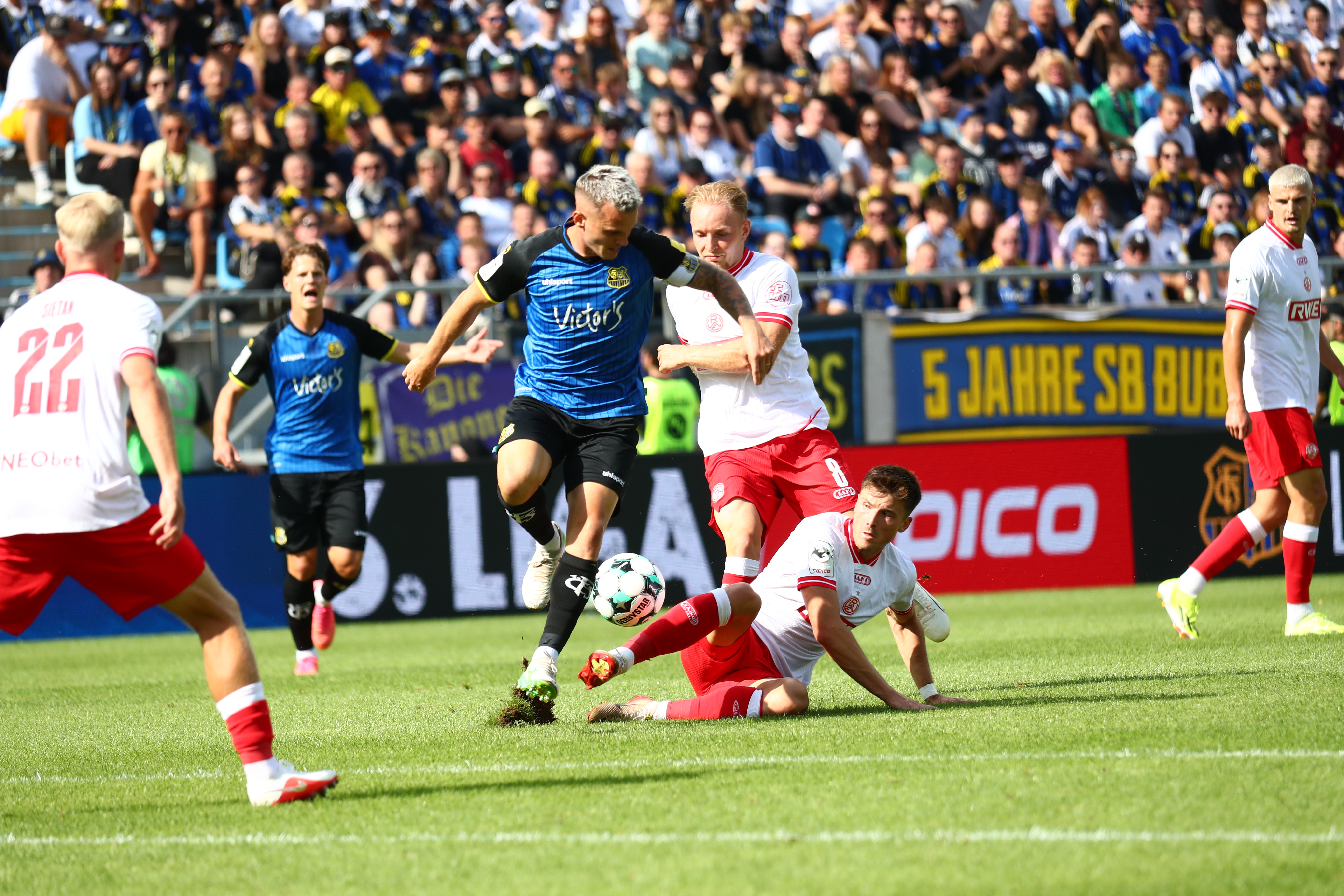 Jubel nach dem Sieg gegen Rot-Weiss Essen